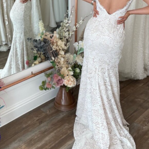 Wendy Makin (Roxanne) Wedding Dress - Size 2 - Picture 5 of 6